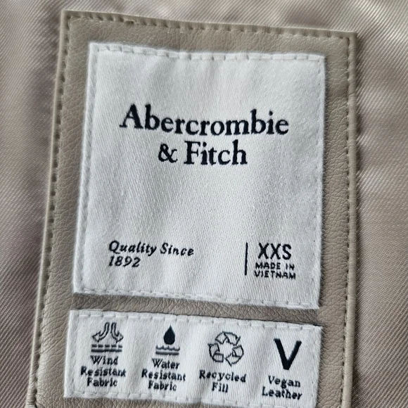 Abercrombie & Fitch Puffer Jacket - Picture 3 of 4